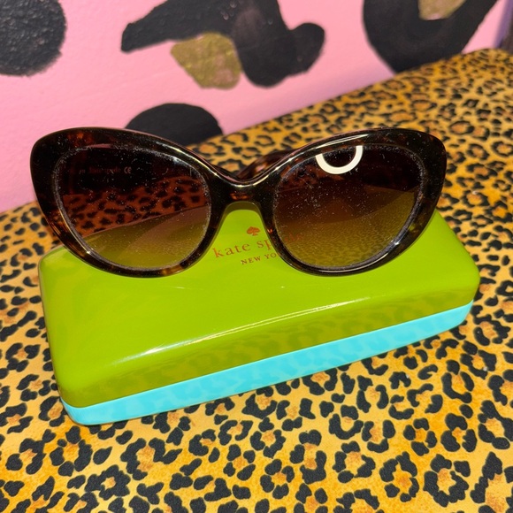 KATE SPADE BROWN SUNGLASSES WITH GREEN/BLUE CASE - Picture 5 of 6